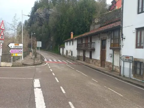 Casa en Avenida de Alisas, 3